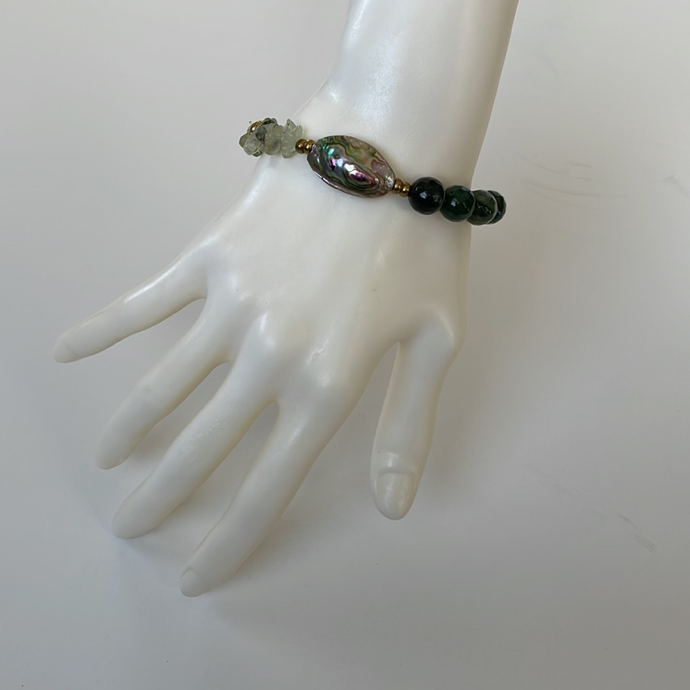 NWOT Sandra Borish Jade/Abalone Bracelet